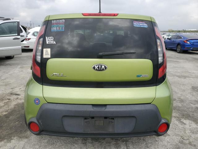 KNDJP3A5XF7781556 - 2015 KIA SOUL + GREEN photo 6