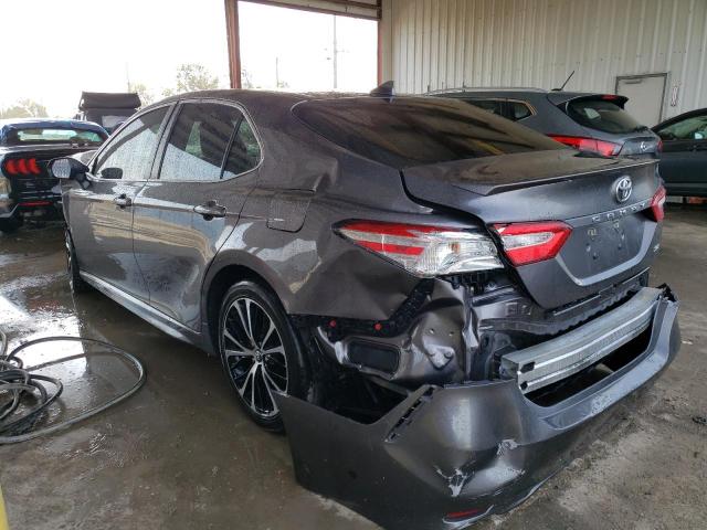 4T1G11AK8LU344668 - 2020 TOYOTA CAMRY SE GRAY photo 2