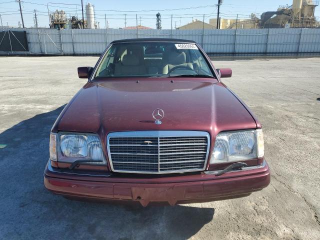 WDBEA66E9SC282387 - 1995 MERCEDES-BENZ E-CLASS 320 BURGUNDY photo 5