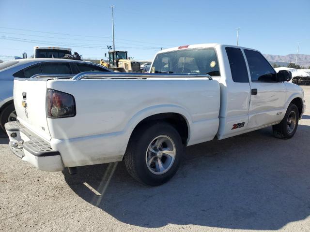 1GCCS19W51K139874 - 2001 CHEVROLET S TRUCK S10 WHITE photo 3