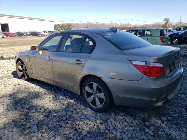 WBANF73597CY16523 - 2007 BMW 530 XI GREEN photo 2