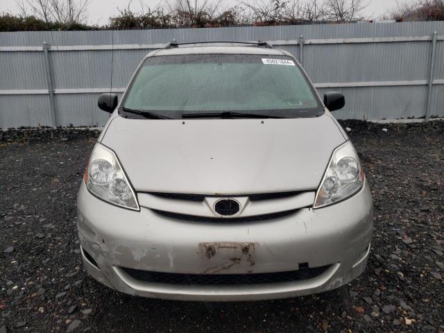 5TDZA23C26S413968 - 2006 TOYOTA SIENNA CE SILVER photo 5