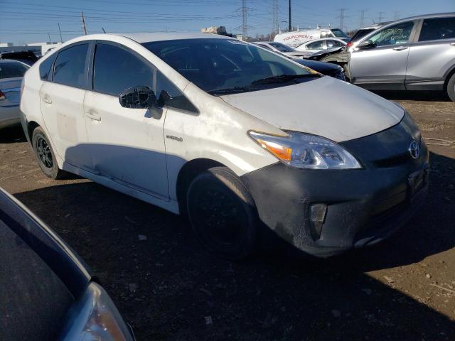 JTDKN3DU0D5644339 - 2013 TOYOTA PRIUS WHITE photo 4