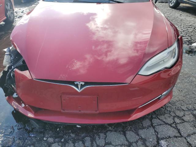 5YJSA1E18HF214146 - 2017 TESLA MODEL S Qırmızı foto 11