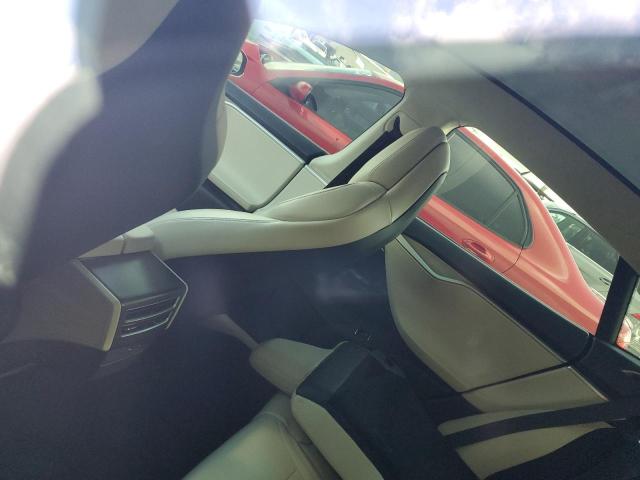 5YJSA1E18HF214146 - 2017 TESLA MODEL S Qırmızı foto 8