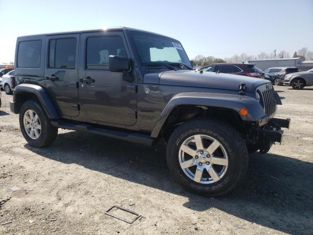 1C4HJWEG8JL894645 - 2018 JEEP WRANGLER U SAHARA GRAY photo 4