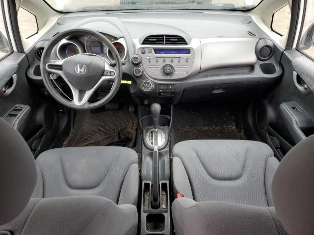 JHMGE8H38DC024126 - 2013 HONDA FIT WHITE photo 8