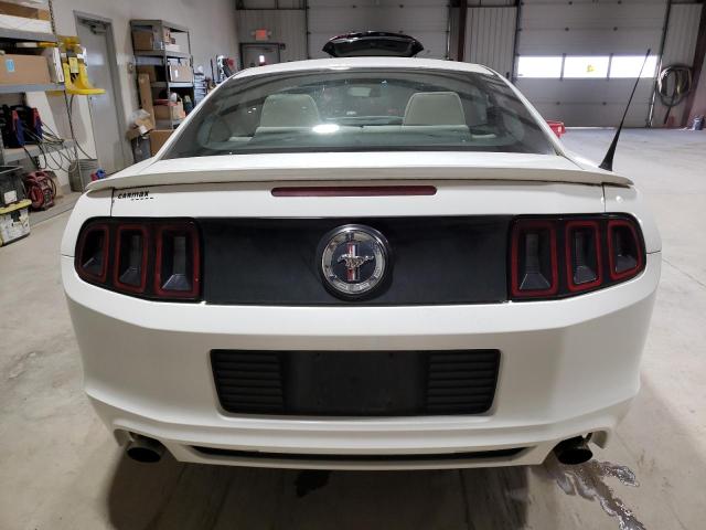 1ZVBP8AM9D5270872 - 2013 FORD MUSTANG WHITE photo 6