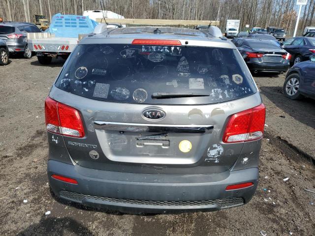 5XYKTDA1XBG005430 - 2011 KIA SORENTO BASE SILVER photo 6