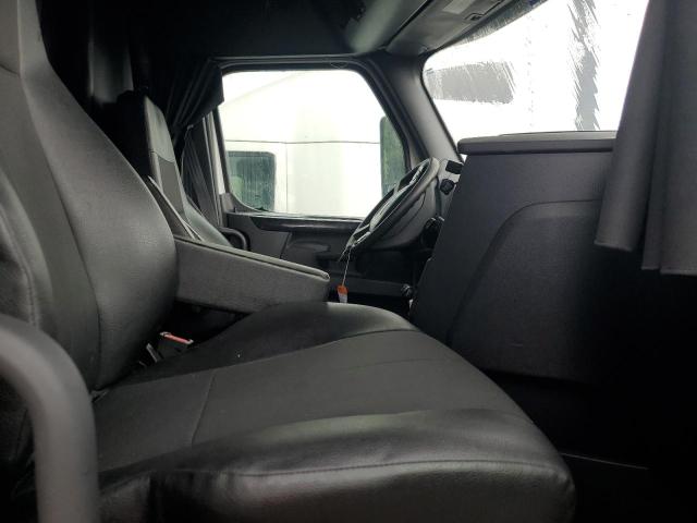 3AKJHHDR6PSUK5409 - 2023 FREIGHTLINER CASCADIA 1 WHITE photo 5