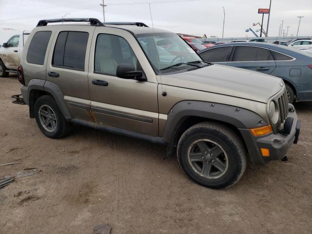 1J8GL38K06W244937 - 2006 JEEP LIBERTY RENEGADE TAN photo 4