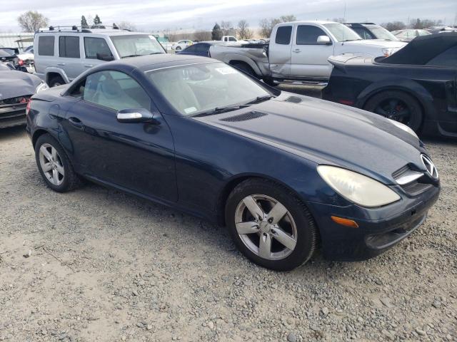 WDBWK54F77F158034 - 2007 MERCEDES-BENZ SLK 280 BLUE photo 4