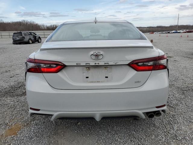 4T1T11AK8RU202800 - 2024 TOYOTA CAMRY SE NIGHT SHADE GRAY photo 6