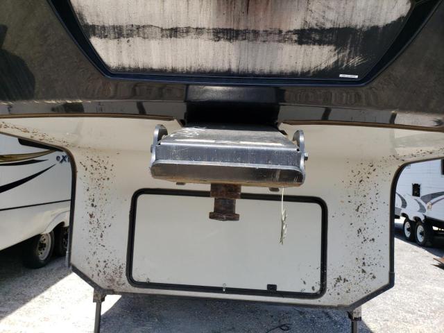 4YDF38129JE760932 - 2018 KEYSTONE AVALANCHE ორფეროვანი ფოტო 7