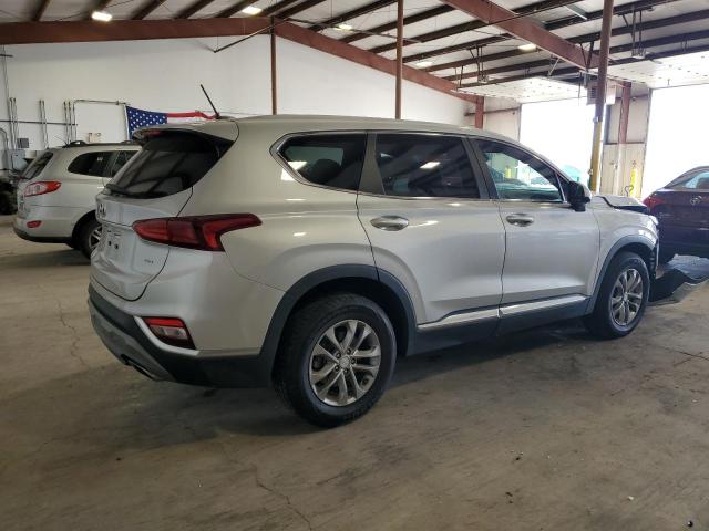 5NMS2CAD8KH061332 - 2019 HYUNDAI SANTA FE SE SILVER photo 3