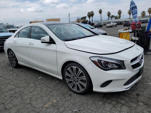 WDDSJ4GB0KN761319 - 2019 MERCEDES-BENZ CLA 250 4MATIC WHITE photo 4