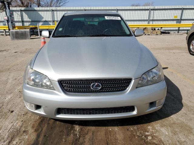 JTHBD192220038550 - 2002 LEXUS IS 300 SILVER photo 5