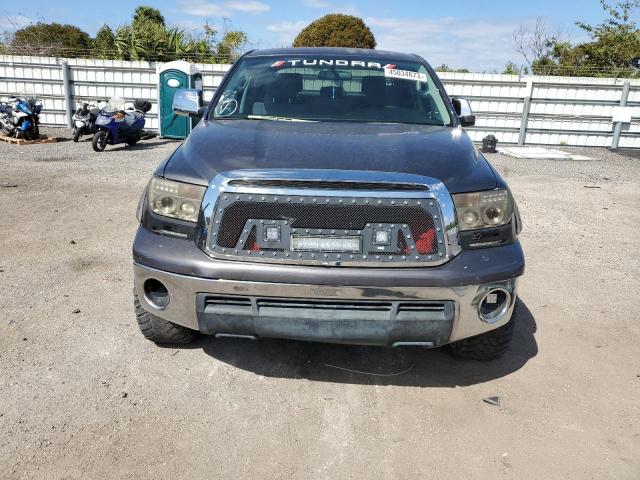 5TFEY5F15CX125051 - 2012 TOYOTA TUNDRA CREWMAX SR5 GRAY photo 5