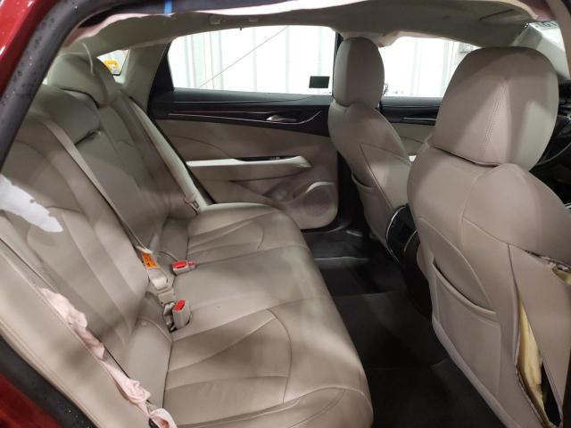 1G4ZP5SZ4JU132843 - 2018 BUICK LACROSSE ESSENCE წითელი ფოტო 10