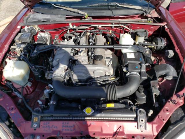 JM1NB353230310059 - 2003 MAZDA MX-5 MIATA BASE MAROON photo 11