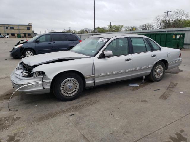 2FALP73W0VX129548 - 1997 FORD CROWN VICT SILVER photo 1