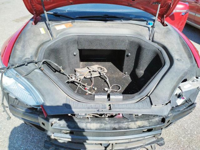 5YJSA1E19FF118121 - 2015 TESLA MODEL S Qırmızı foto 11