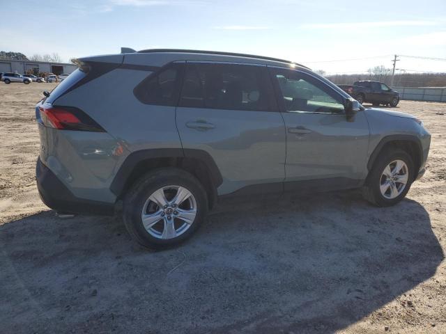 2T3P1RFV7MW171123 - 2021 TOYOTA RAV4 XLE GRAY photo 3