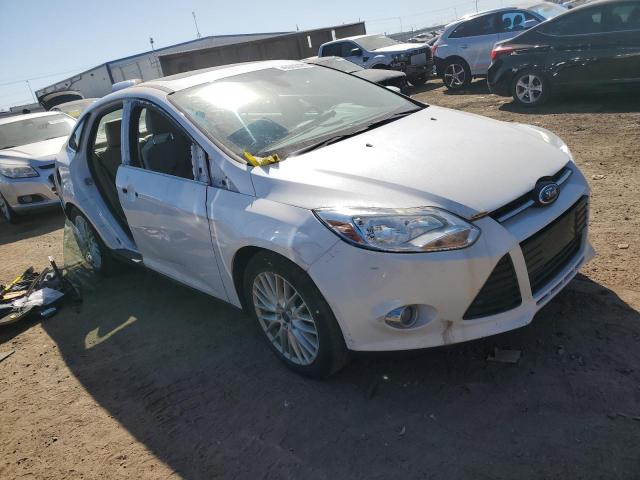 1FAHP3H20CL266262 - 2012 FORD FOCUS SEL WHITE photo 4