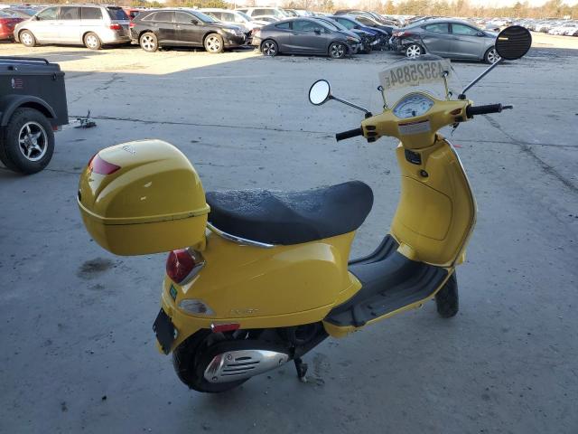 ZAPM448F775012275 - 2007 VESPA LX 150 YELLOW photo 4