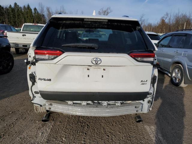 2T3P1RFVXLW139233 - 2020 TOYOTA RAV4 XLE WHITE photo 6