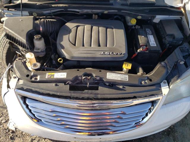 2C4RC1BG2DR554778 - 2013 CHRYSLER TOWN & COU TOURING WHITE photo 12