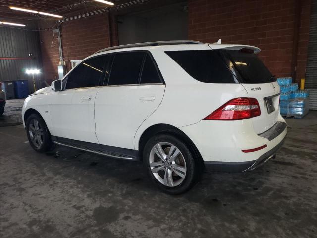 4JGDA5HB8CA032206 - 2012 MERCEDES-BENZ ML 350 4MATIC WHITE photo 2