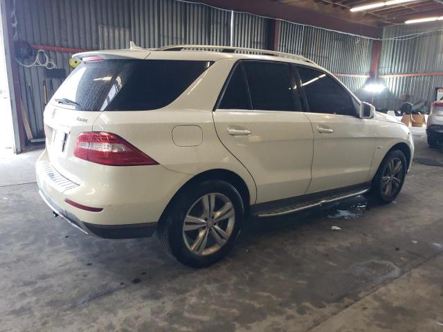 4JGDA5HB8CA032206 - 2012 MERCEDES-BENZ ML 350 4MATIC WHITE photo 3
