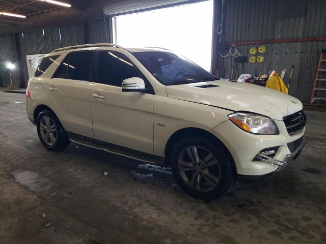 4JGDA5HB8CA032206 - 2012 MERCEDES-BENZ ML 350 4MATIC WHITE photo 4