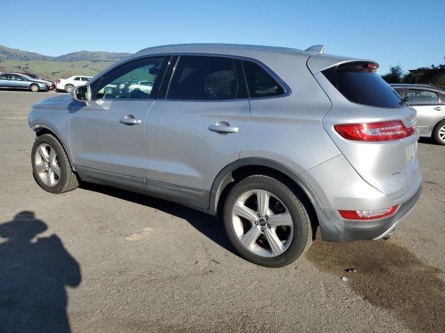 5LMCJ1A93FUJ15988 - 2015 LINCOLN MKC SILVER photo 2