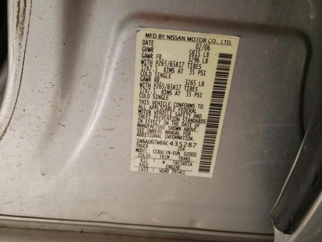 1N6AD07W66C435287 - 2006 NISSAN FRONTIER CREW CAB LE SILVER photo 12