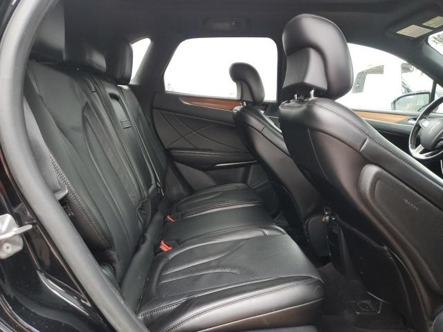 5LMTJ3DH1JUL13072 - 2018 LINCOLN MKC RESERVE BLACK photo 10