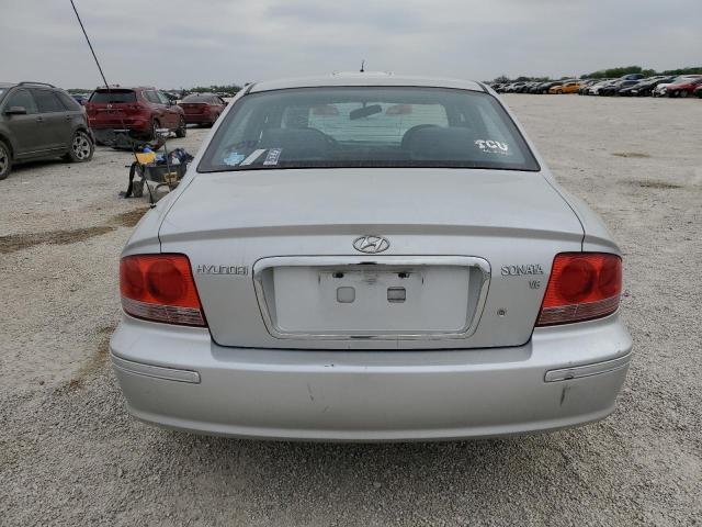 KMHWF25H34A049823 - 2004 HYUNDAI SONATA GL SILVER photo 6