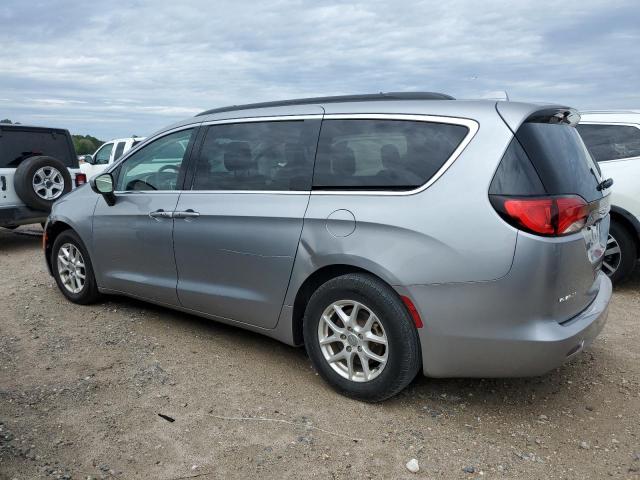 2C4RC1DGXLR257365 - 2020 CHRYSLER VOYAGER LXI SILVER photo 2