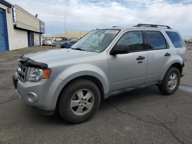 1FMCU9D71AKD33371 - 2010 FORD ESCAPE XLT SILVER photo 1