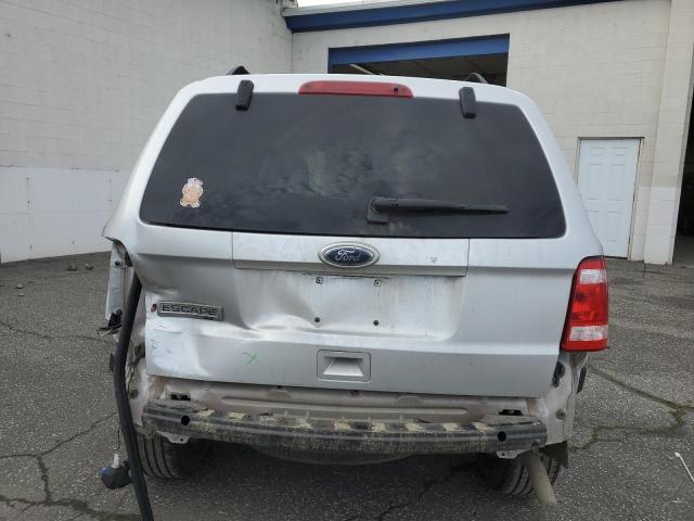 1FMCU9D71AKD33371 - 2010 FORD ESCAPE XLT SILVER photo 6