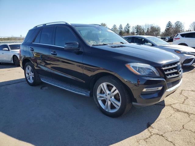 4JGDA5HB3DA169555 - 2013 MERCEDES-BENZ ML 350 4MATIC BLACK photo 4