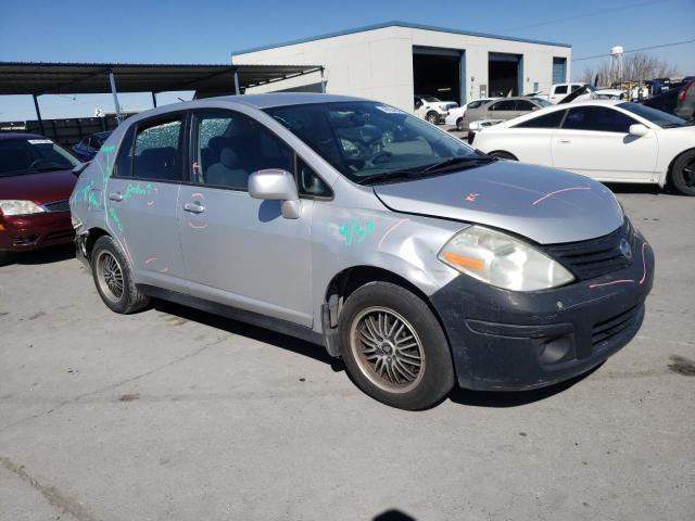 3N1BC1AP9AL384692 - 2010 NISSAN VERSA S SILVER photo 4