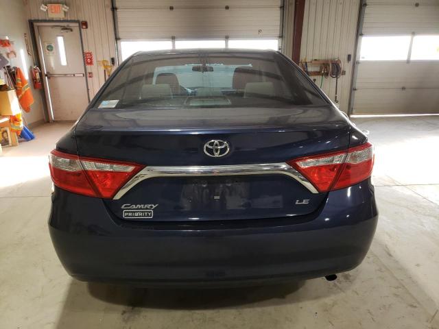 4T4BF1FK4FR494467 - 2015 TOYOTA CAMRY LE BLUE photo 6