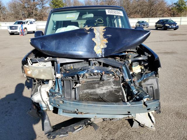 JTLKT324140143082 - 2004 TOYOTA SCION XB BLUE photo 5