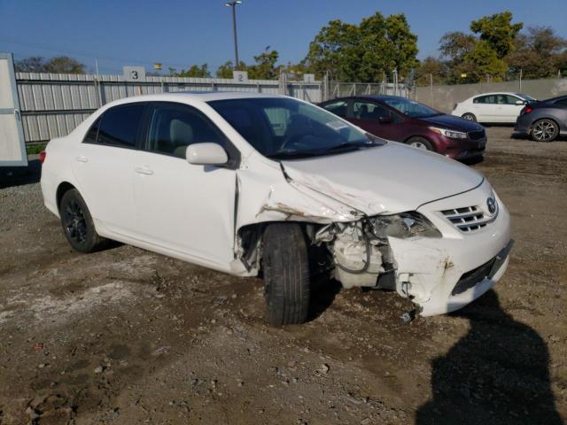 5YFBU4EE2DP104963 - 2013 TOYOTA COROLLA BASE WHITE photo 4