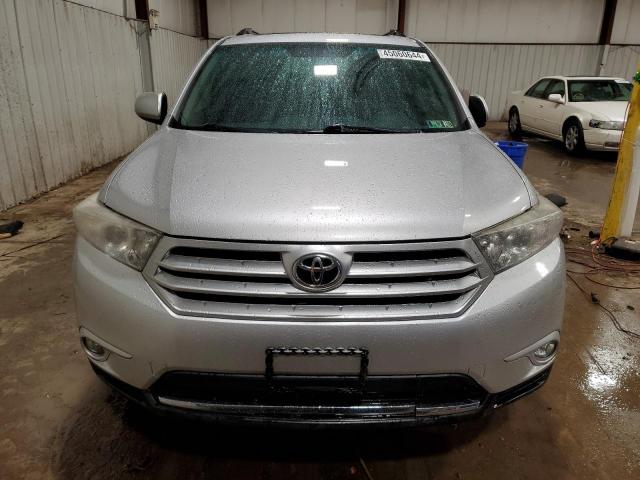 5TDBK3EH2DS253889 - 2013 TOYOTA HIGHLANDER BASE SILVER photo 5