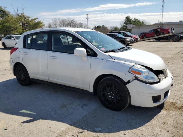 3N1BC1CP3CK811287 - 2012 NISSAN VERSA S WHITE photo 4