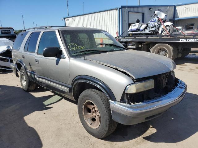 1GNCS13W3X2229923 - 1999 CHEVROLET BLAZER TAN photo 4