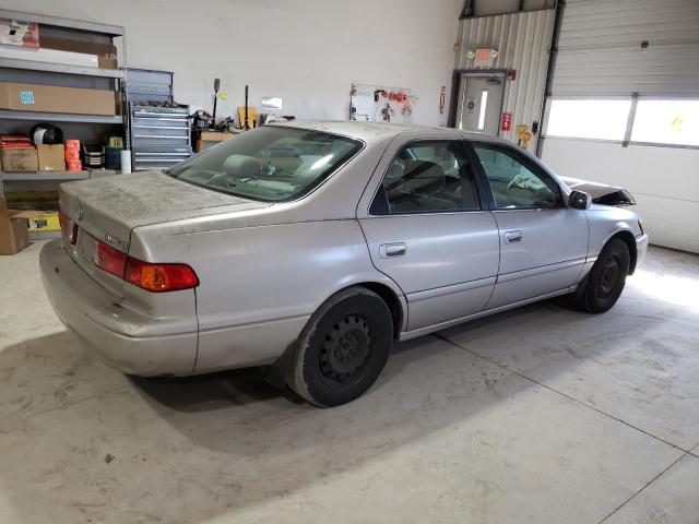 JT2BG22K1Y0507640 - 2000 TOYOTA CAMRY CE TAN photo 3